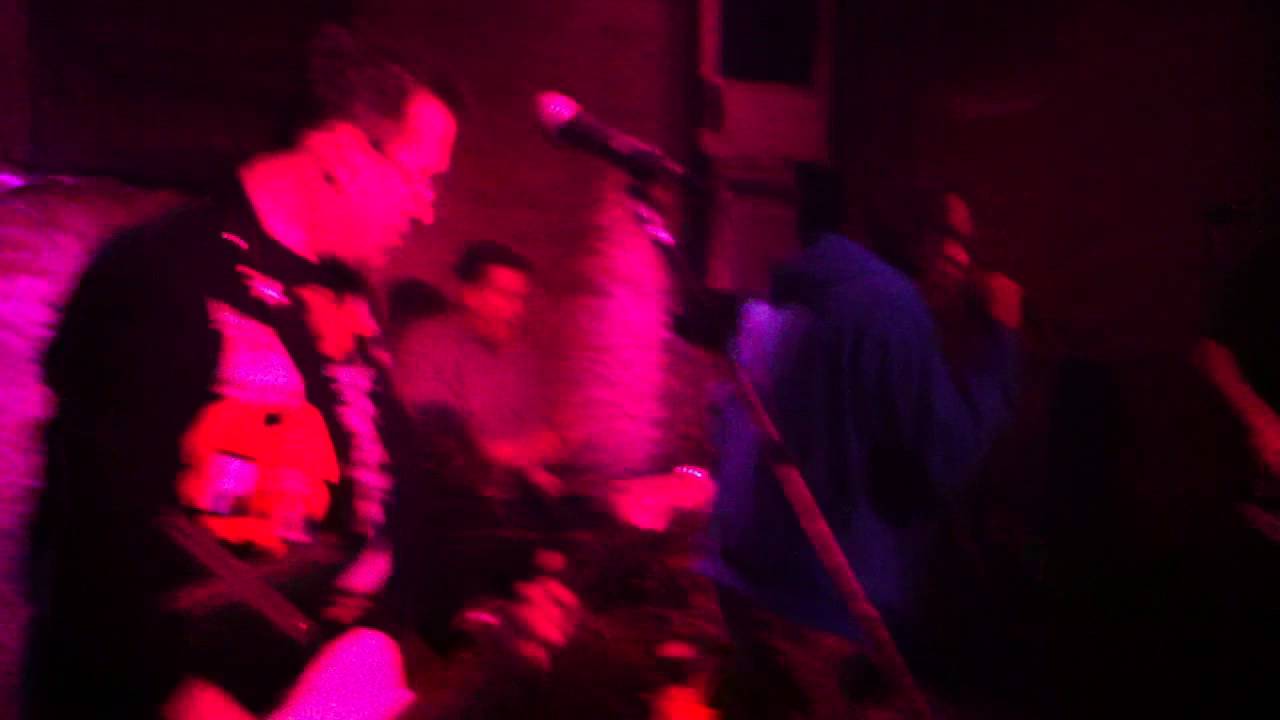 No Excuse Plays Patti Smith Rock & Roll N***** at Green Lantern 2-7-15... Epic show