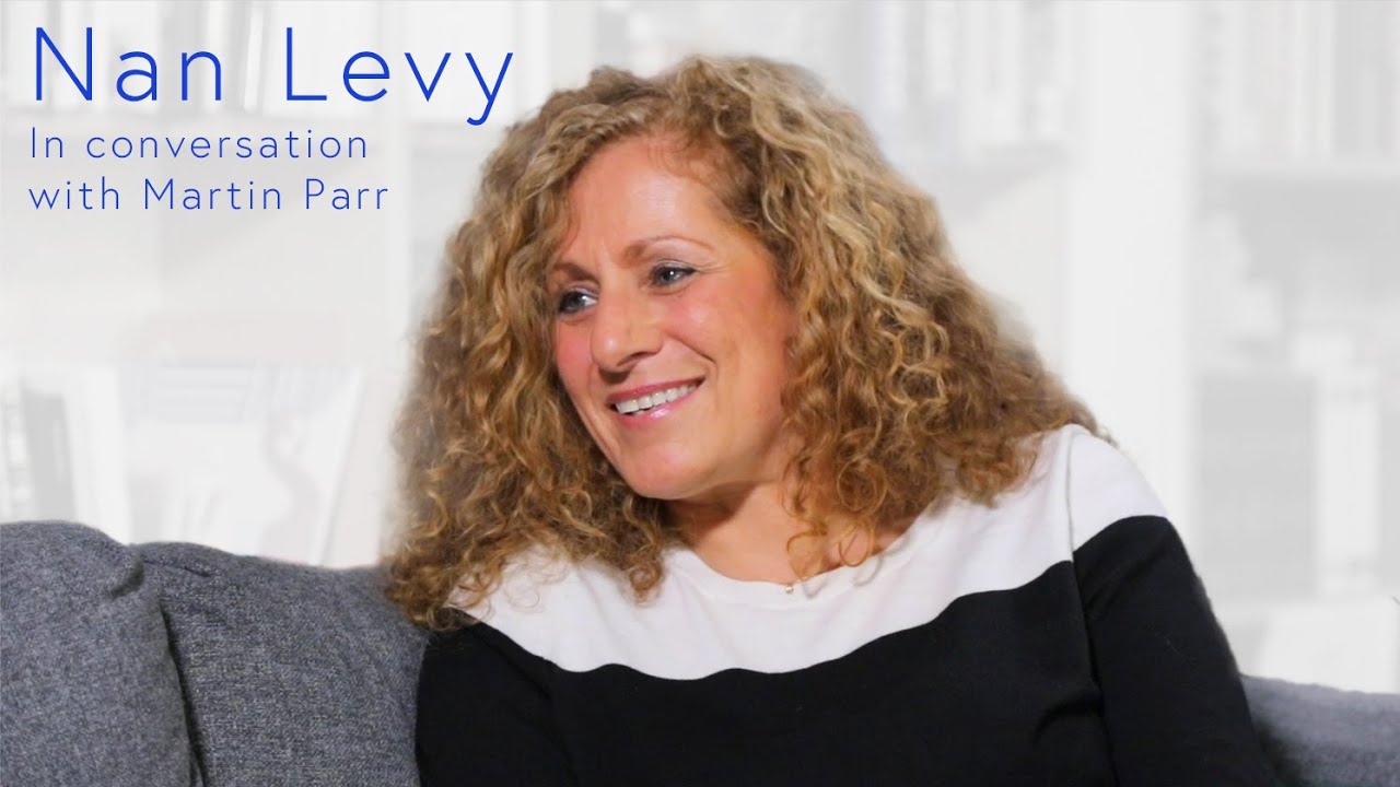 Sofa Sessions: Conversations with Martin Parr - Nan Levy