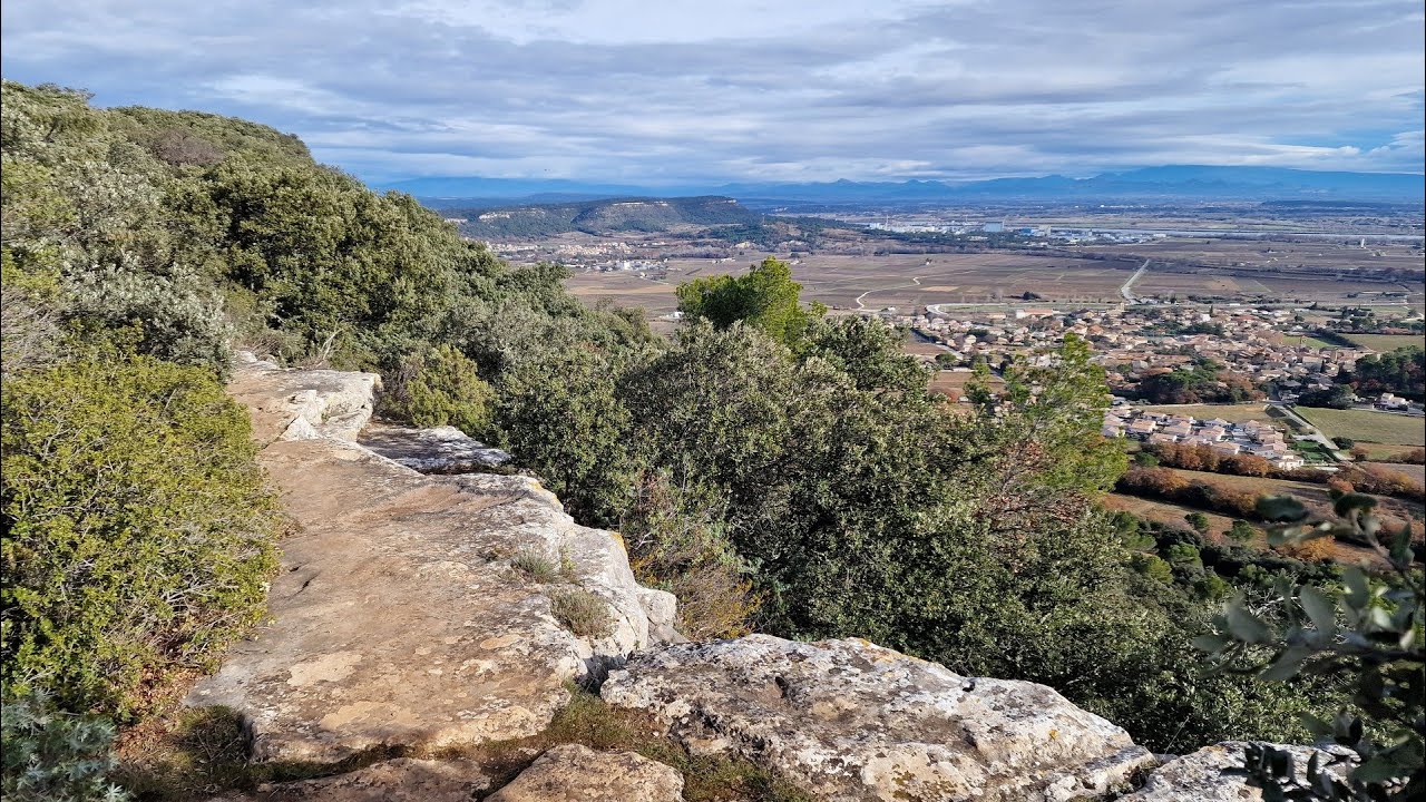 Le camp de César LAUDUN L'ARDOISE YouTube