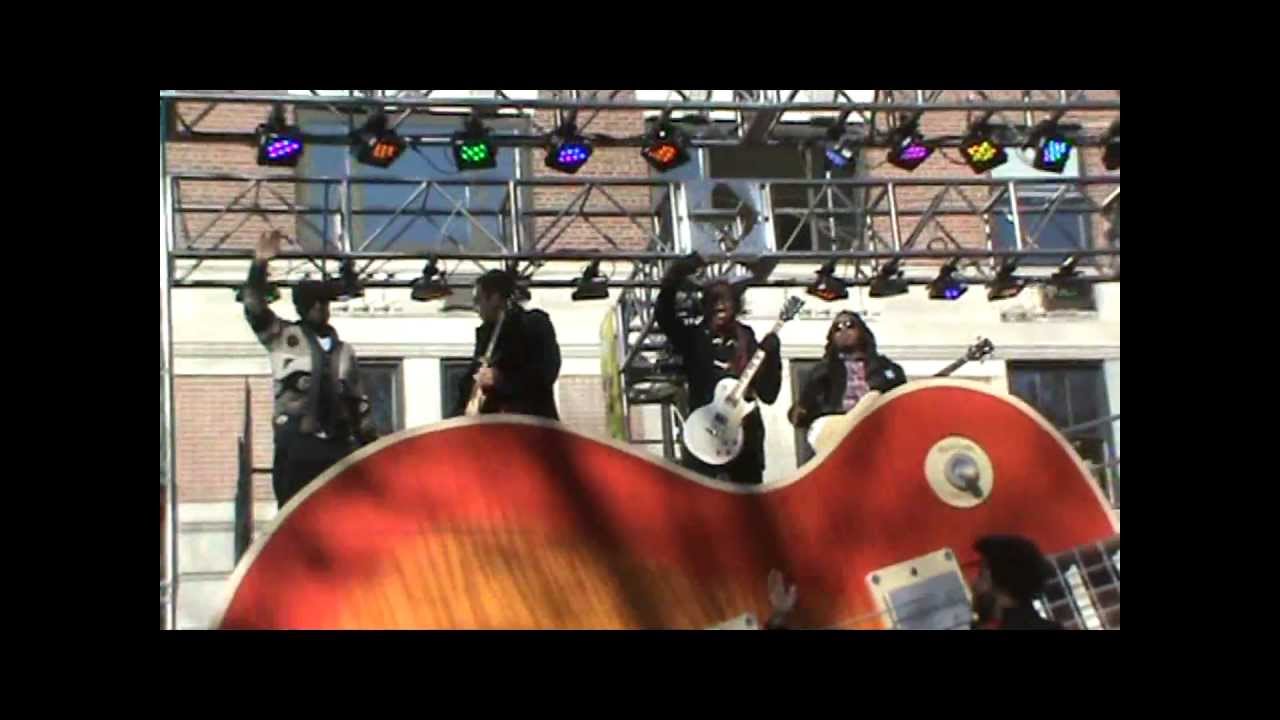 Macy's Thanksgiving Day Parade (A) - YouTube