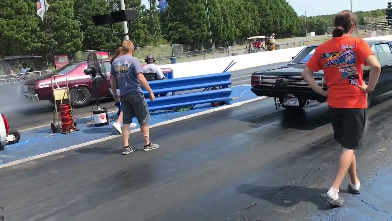 Extreme 10.5 MOPARS @ Piedmont Dragway qualifying pass