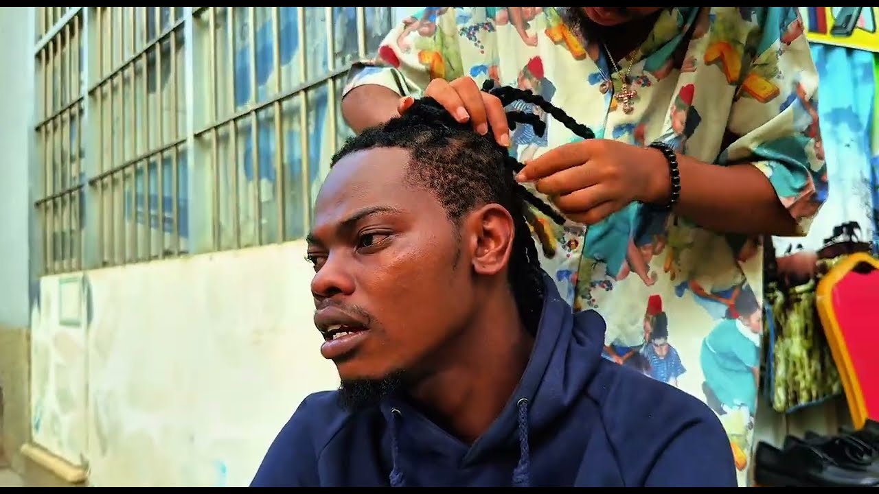 Watch DUNIA – Midee (Official Visualizer) on YouTube Watch DUNIA – Midee (Official Visualizer) on YouTube