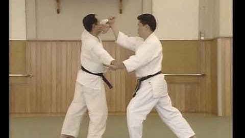 Yoshinkan Aikido -  Katate Mochi Ikkajo Osae Ni