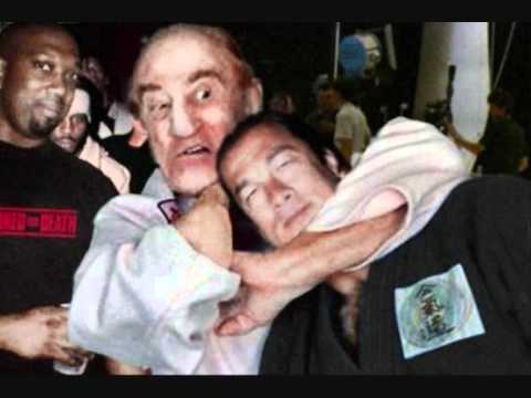 Joe Rogan talks about Steven Seagal getting choked out by Gene Lebell