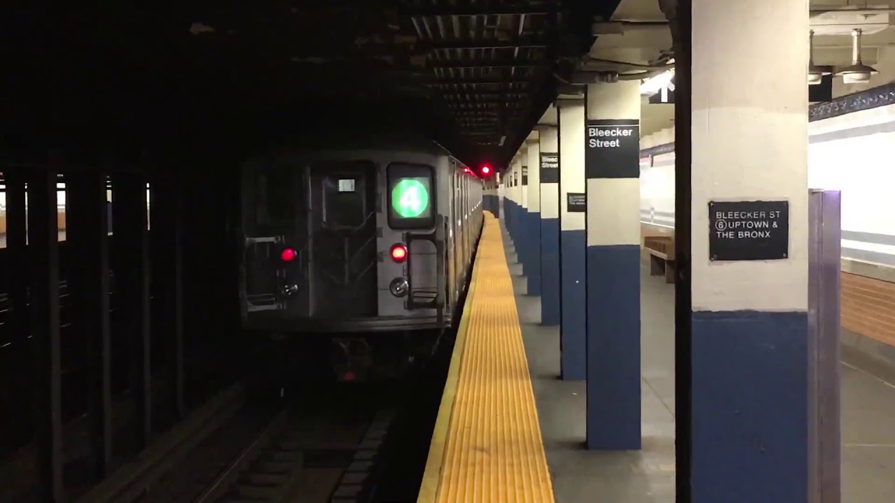 NYC Subways: R62A (4) @ Bleecker St