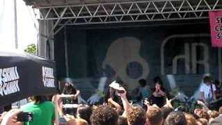 The People's Elbow Attack Attack! Warped tour 2009 7/18/2009