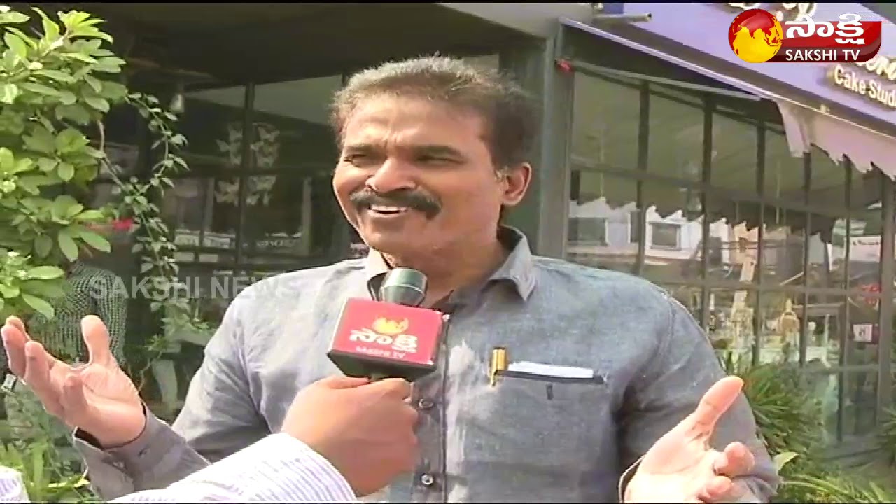 Vijayawada People Happy Reaction || CM YS Jagan 3 Capitals Idea || Sakshi TV