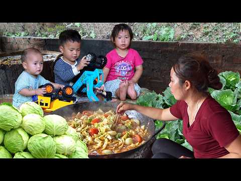 How to Drain Muddy pond to Catch River Fish & Cook Delicious Meal for Three Children with Single Mom