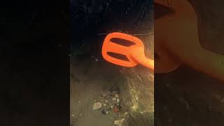 mergulho com detector de metais cachoeira 02