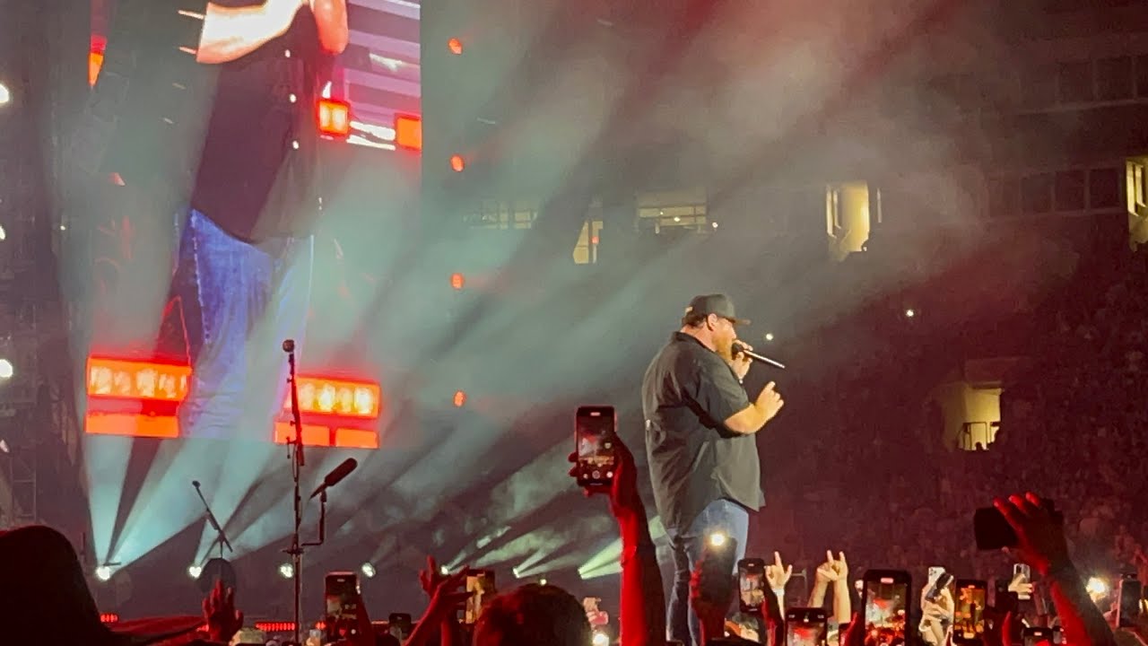 Luke Combs- Where The Wild Things Are. Bank of America Stadium Charlotte NC