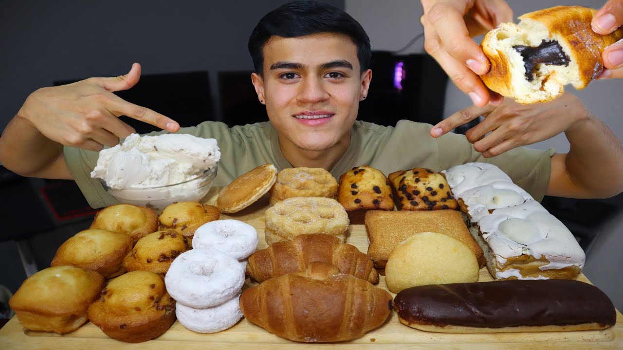 Bimbo + Pecan Ice Cream MUKBANG (ASMR)