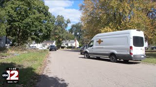 Flint police investigating after a body was found on city's west side