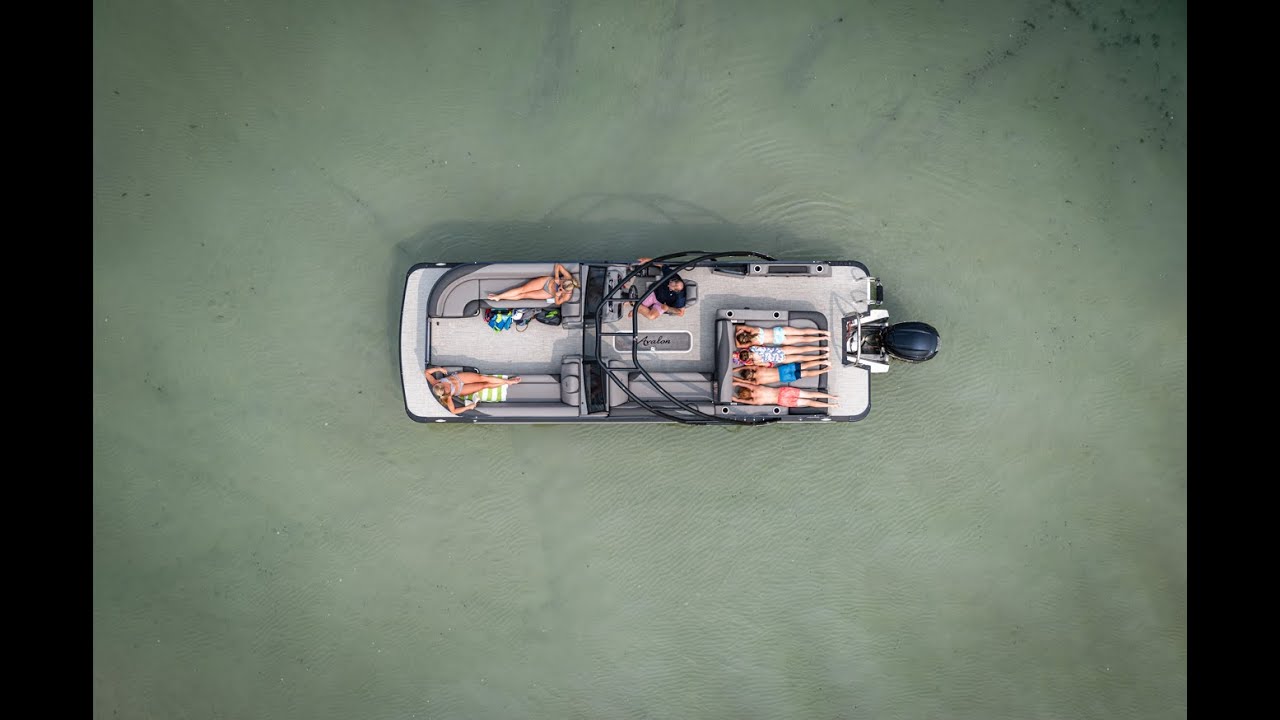Luxury. Comfort. Avalon. | Memphis Boat Center Showcase