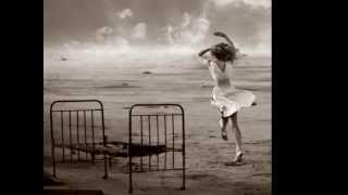 Sarah Vaughan - Slow, Hot Wind chords