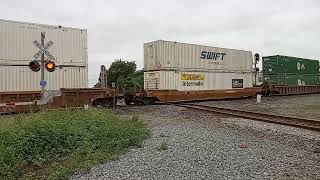 NS #29f with a lot of pigs and double stacks. #1020 EMD SD70ACe On Point & #4723 at Valdosta Ga 9-5-