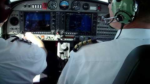 Engine shutdown DA42.MOV