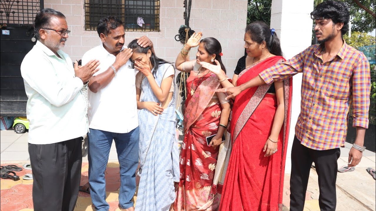 मायलेकींनी केली गरीब सुनाचे हाल😱😱 #youtubeshorts #youtubevideo #zalakmarathi #emotional #bhavnik