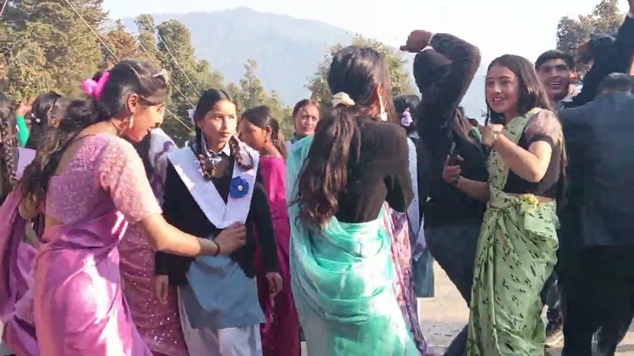 राजकीय इंटर कॉलेज गेरूड में कक्षा 12 के छात्रों का विदाई समारोह #culture #snow #lifeisbutadream 