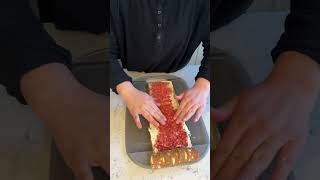 You must know about this cinnamon roll hack!