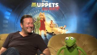 Muppets Most Wanted:Ricky Gervais Dominic Badguy & Constantine Official Movie Interview|ScreenSlam