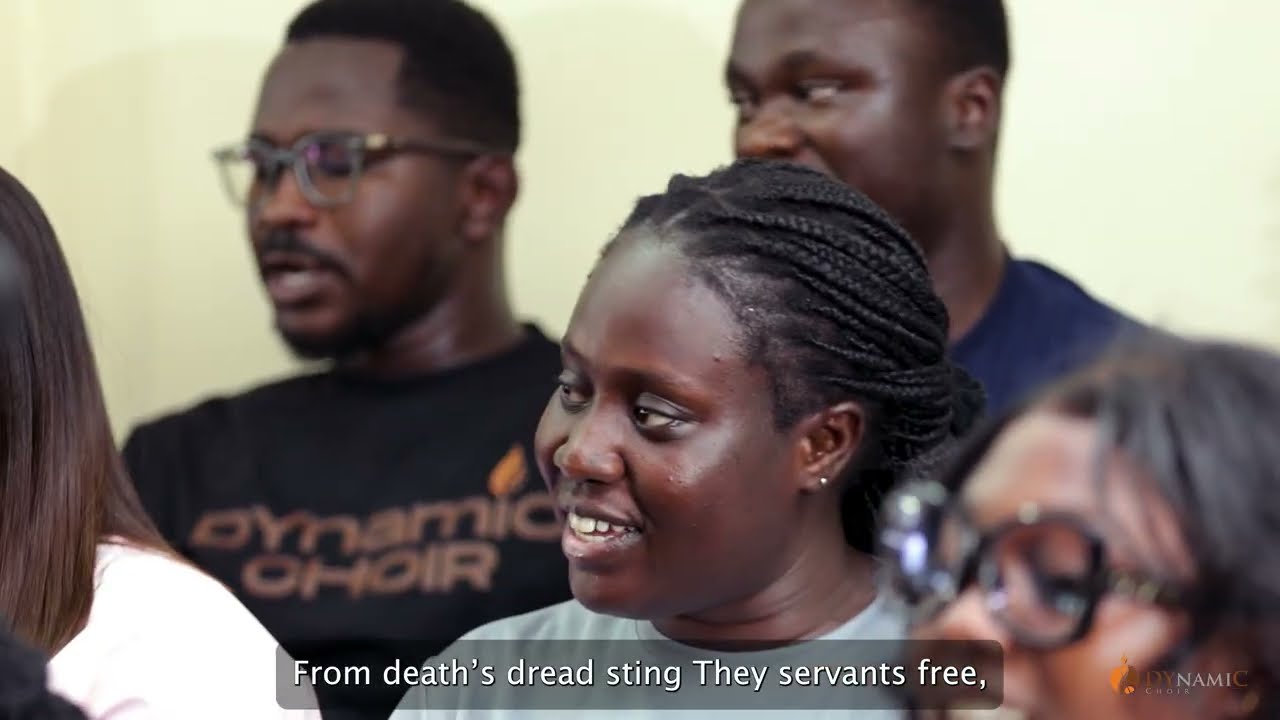 Mira The Strife Is O'er The Battle Done | DYnamiC Choir | Descant by Enoch Boahen en YouTube Mira The Strife Is O'er The Battle Done | DYnamiC Choir | Descant by Enoch Boahen en YouTube