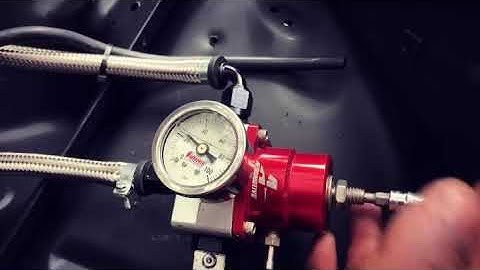 How to adjust a fuel pressure regulator