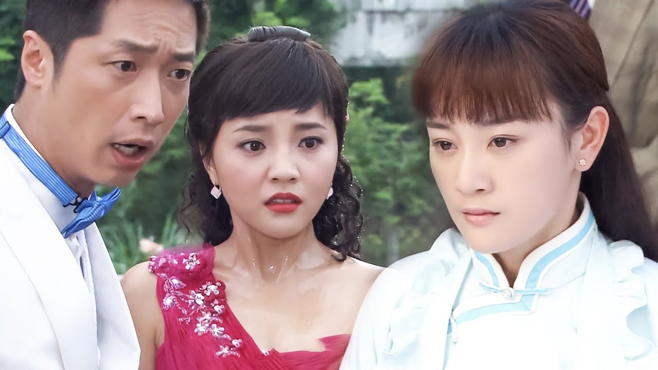 懷孕的妻子意外目睹丈夫和小三的婚禮，當場崩潰大鬧，婚禮瞬間混亂！#家庭 #出軌 #倫理