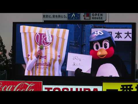 2017.9.13　つば九郎　ファミチキ先輩と鳥かぶりww