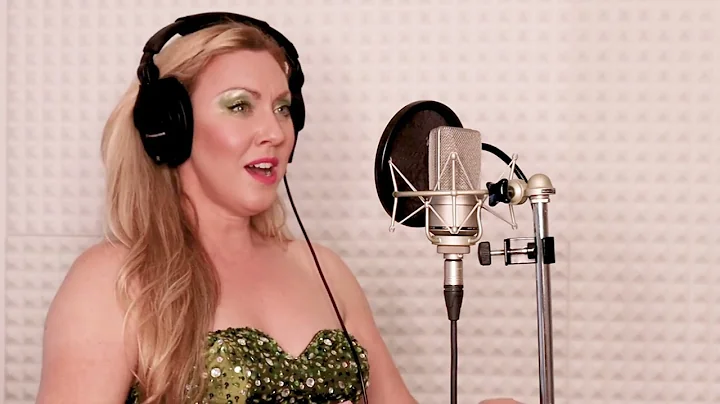 Natasha Hardy sings Danny Boy for Classical Crosso...