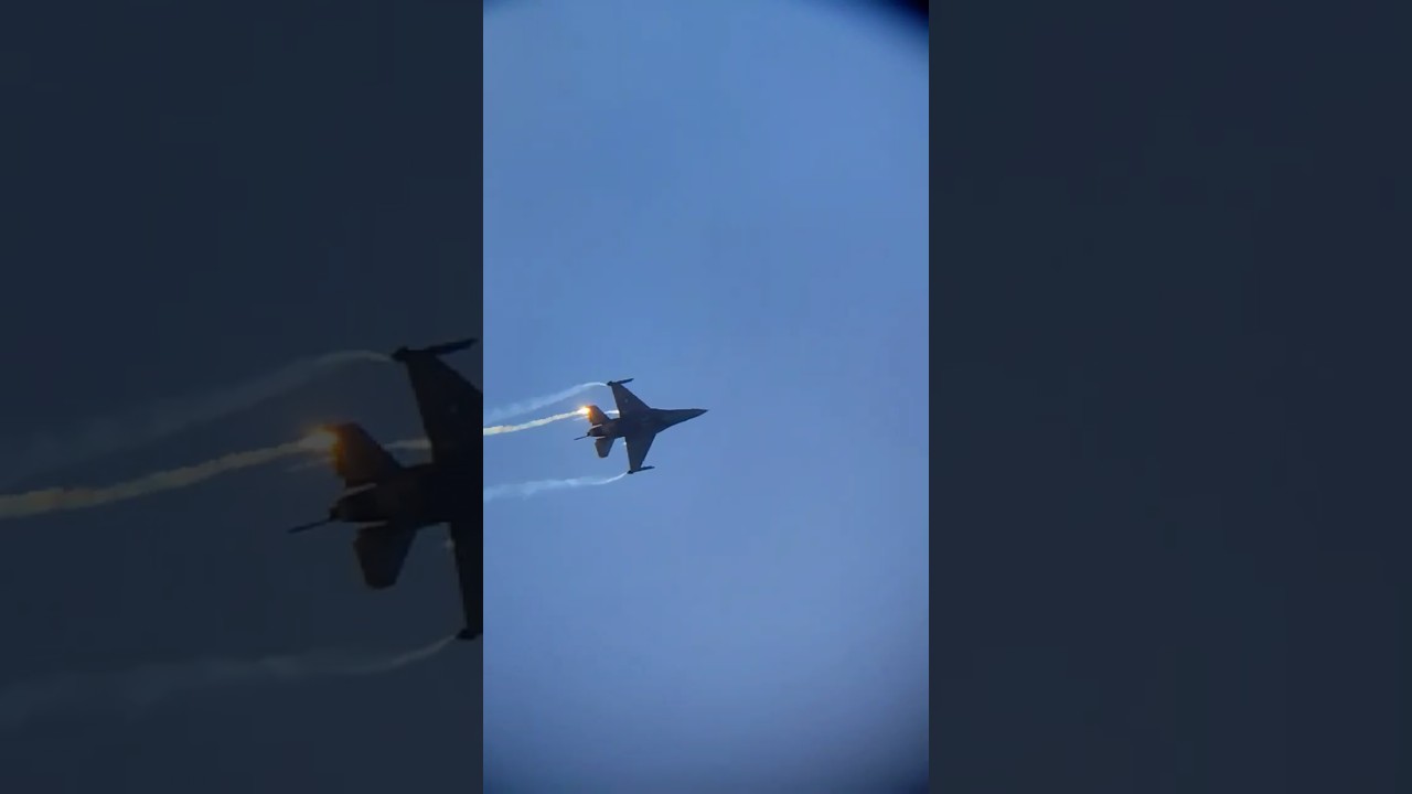 Hellenic Air Force F-16 Demo Team “Zeus”🇬🇷⚡