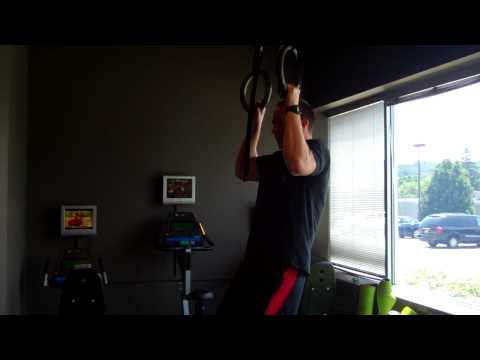 Rotational Ring Pull Ups
