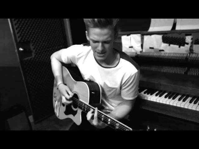 Cody Simpson - The Acoustic Sessions: La Da Dee class=