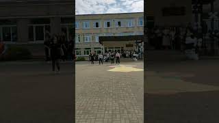 Флешмоб выпускников в 4 школе в Солигорске