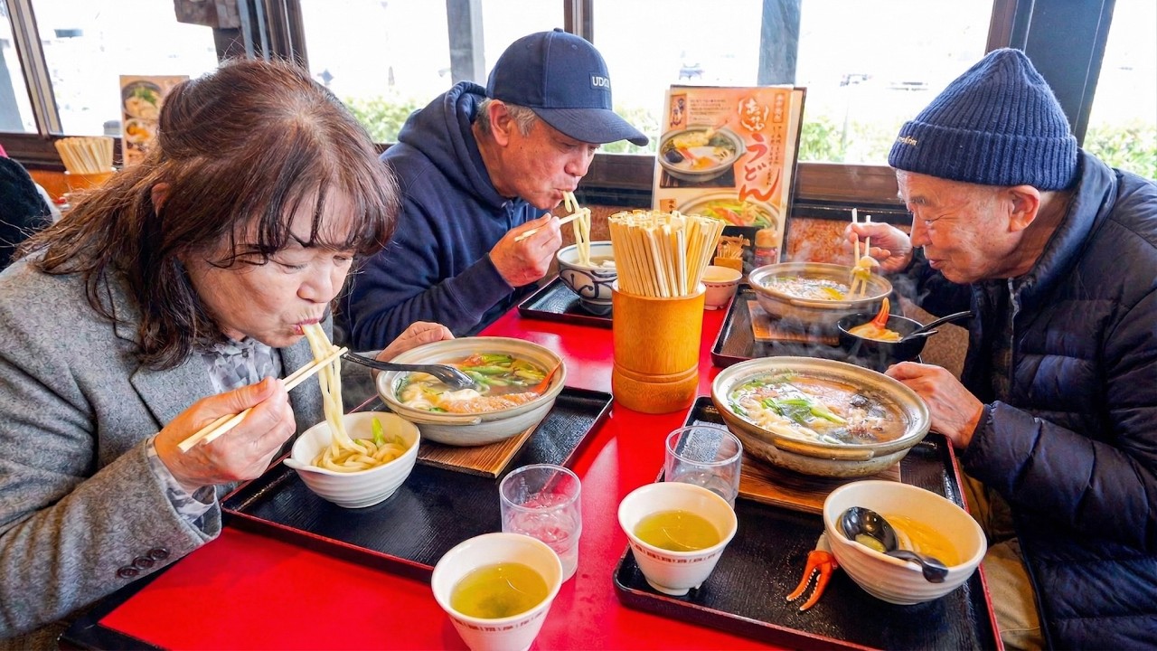 うぉにょんのお店 Why Workers Rush to This Famous Udon and Tempura Shop in Fukuoka