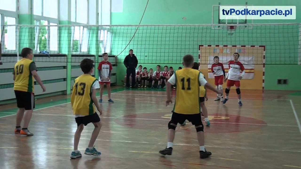 SP3 w Sanoku wicemistrzem województwa w siatkówce chłopców (FILM)