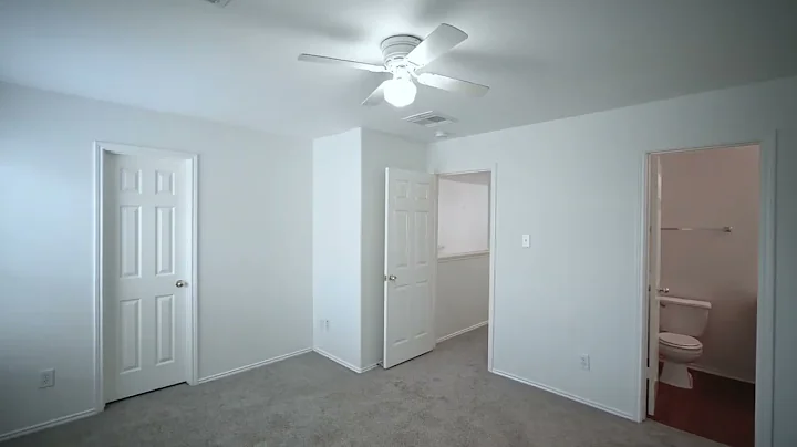 3210 Trail Hollow Dr, Pearland, TX 77584