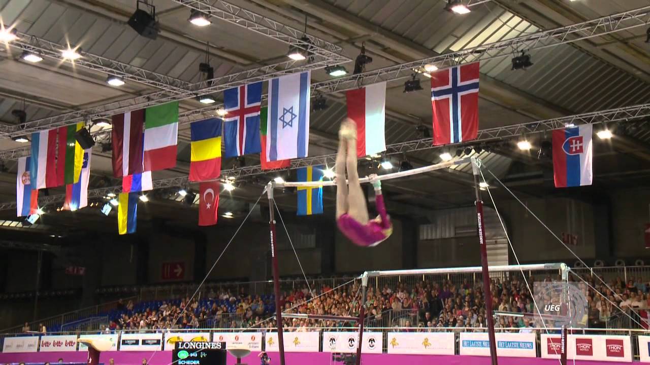 Sophie SCHEDER (GER), 2012 junior Bars European Champion