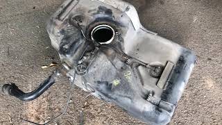My suggestion fo P38 gas tank removal