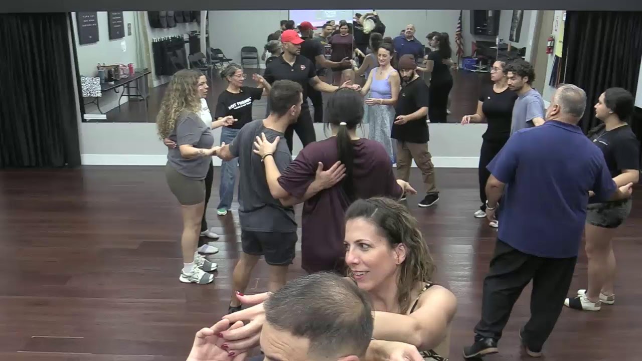 Monday Movement! Salsa Partnerwork + Rueda