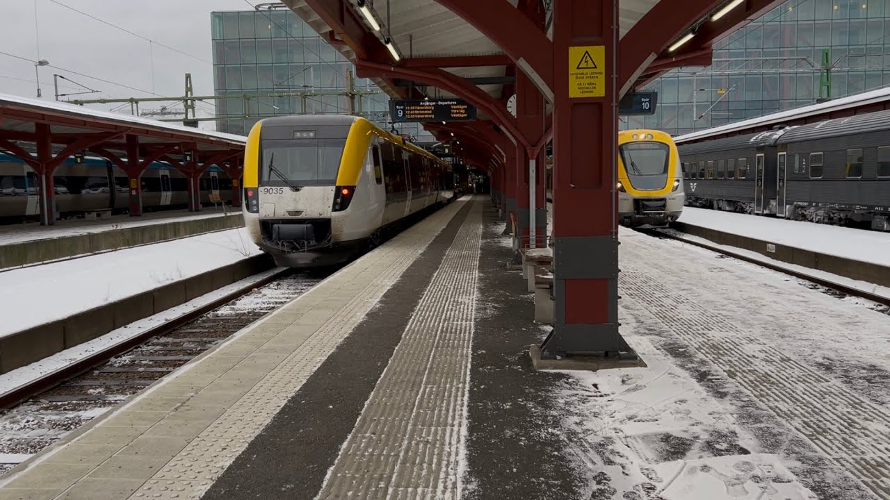 Tåg på Göteborg Central - Trains in Gothenburg, Sweden