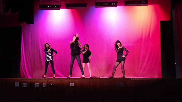 pretty dancing  girls