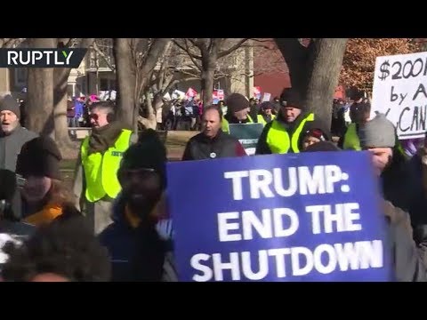20 days & counting: Federal workers call for end to govt shutdown