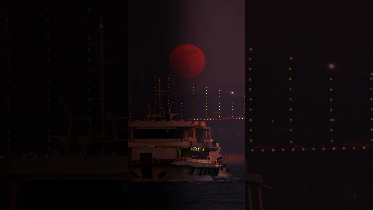 İstanbul'un Büyülü Gecesi #istanbul #enginöztürk #ismailbakar #shorts