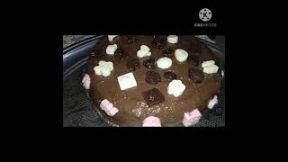 كيكة اسفنجيه وتزيينها بمكونات غير مكلفة Sponge cake and decorate it with inexpensive ingredients