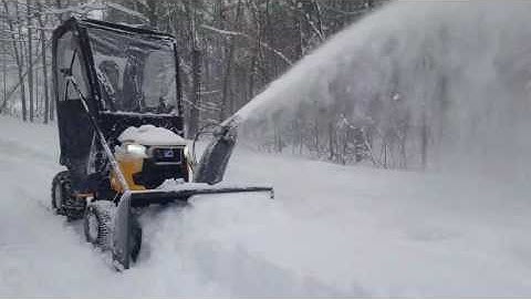 Cubcadet xt1 lt50 with 3x snowblower attatchment