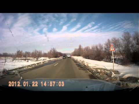 მობილურზე ლაპარაკობდა