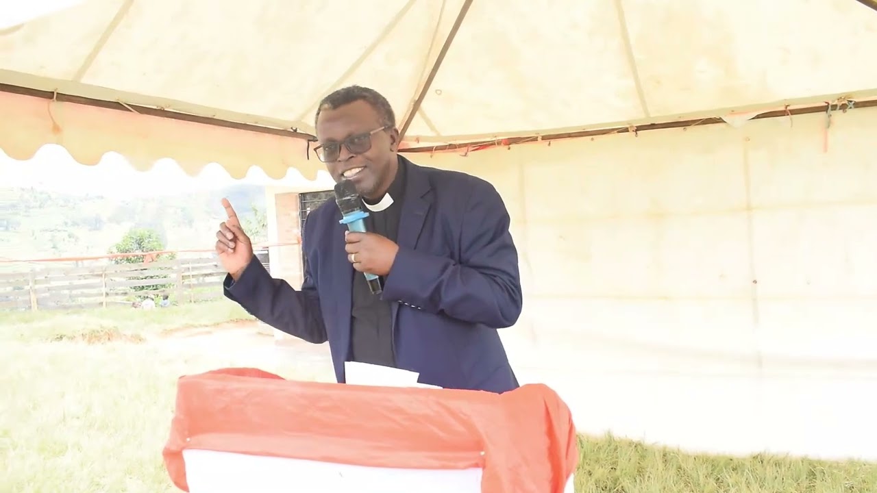 URUHARE RW'ITORERO N'ABAYOBOZI MU KURERA UMWANA UKEYE KANDI UTSINDA BY REV.Samuel MUTABAZI(CPR)