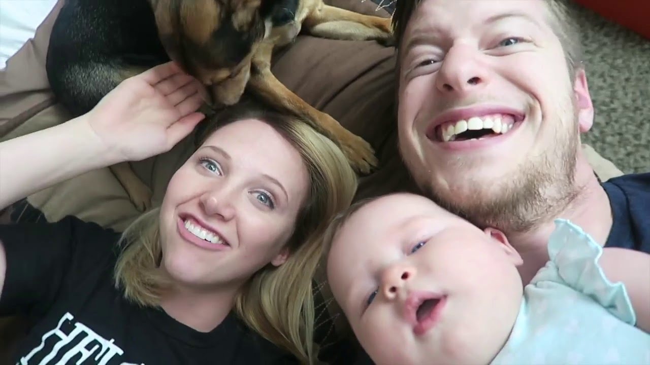 DAY IN THE LIFE OF A YOUNG MOM VLOG!