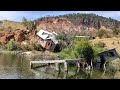 Por una falla geológica el pueblo de Tío Otilio se empezó a hundir. 😥