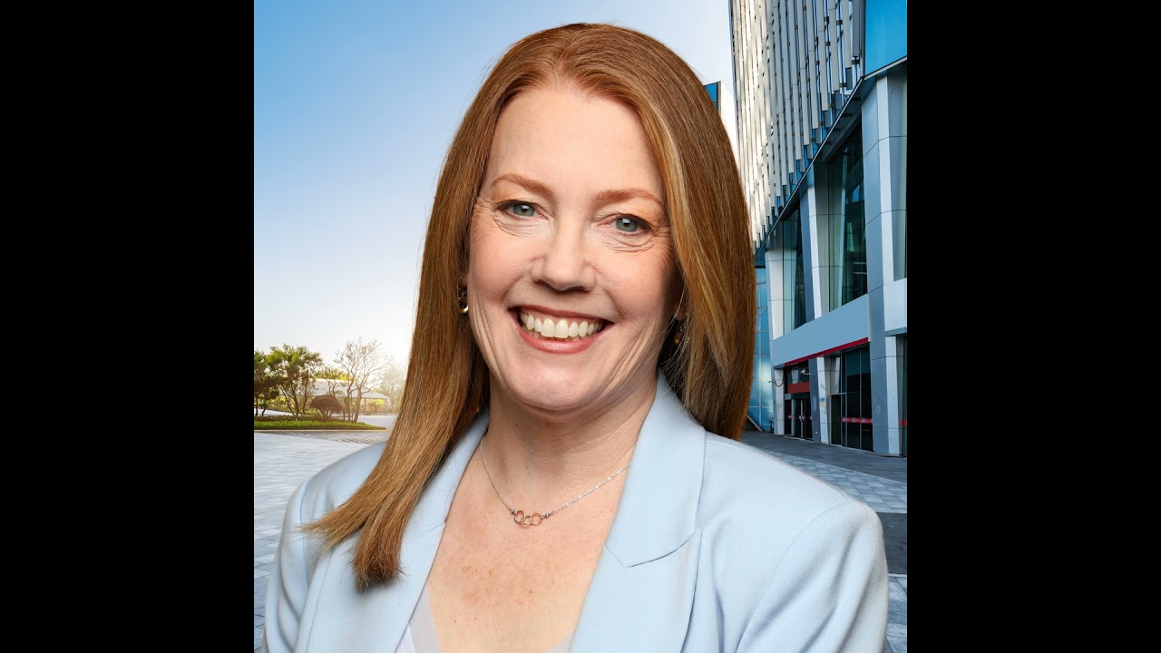 Beth Fahey: The EOS Rollout Book Every Implementer Has Been Waiting For